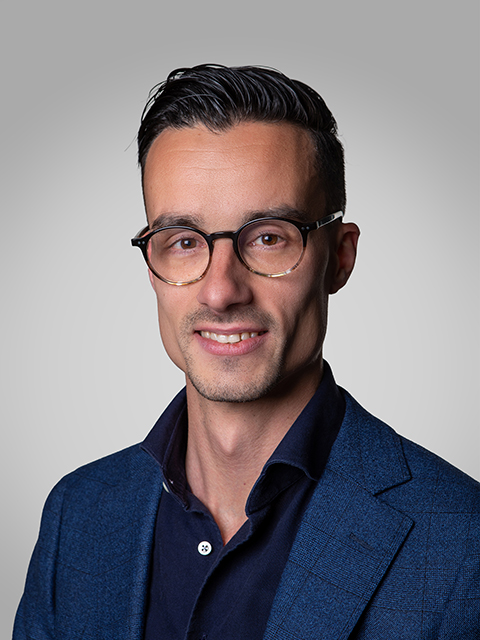 Pasfoto van Gino Lucchesi